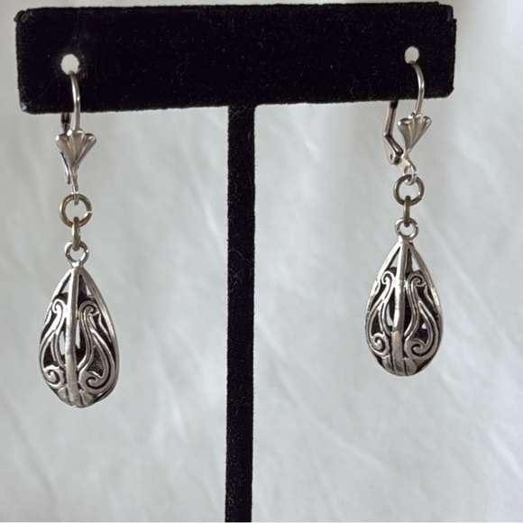 Sterling Silver Filigree Puffy Teardrop Earrings - Picture 1 of 10